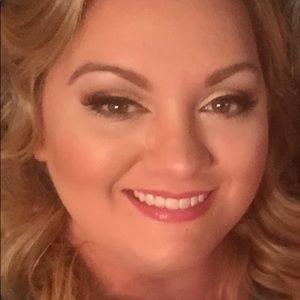 Meet your Posher, Catherine